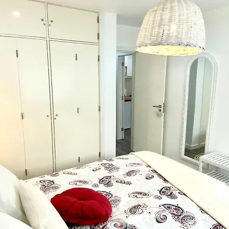 Apartment Red Em A 250m Do Santuario Fatima