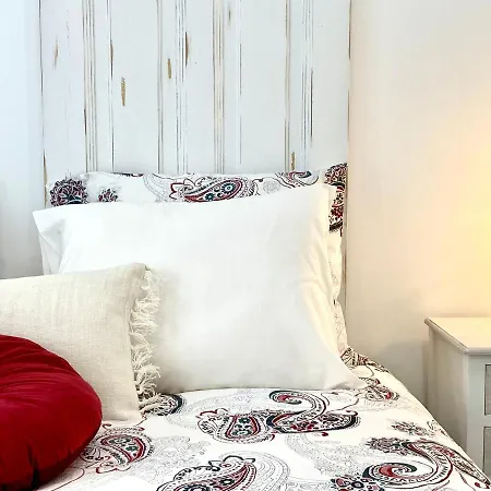 Apartment Red Em A 250m Do Santuario Fatima