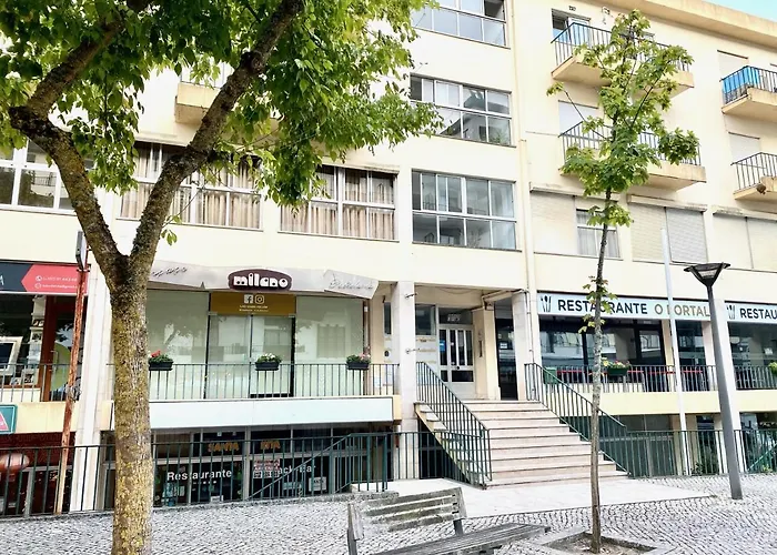 Apartment Red Em A 250m Do Santuario Fatima